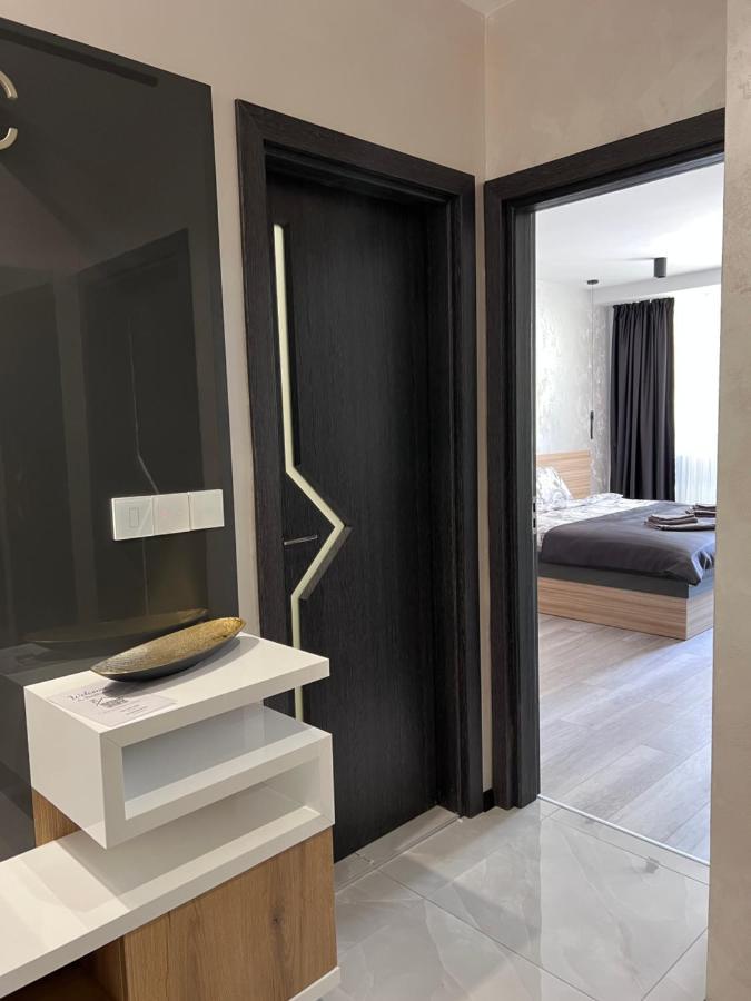 A-Brilliant, New! Spacious & Modern Apartment In Varna Whit Garage Exterior photo